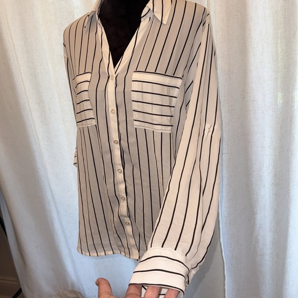 Maurice’s‎ Women’s XL Button Down Striped Blouse NWT - Picture 4 of 6